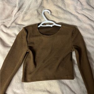 CROPPED BROWN LONG SLEEVE